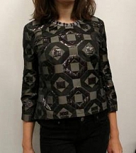 Чёрная блуза с геометрическим рисунком